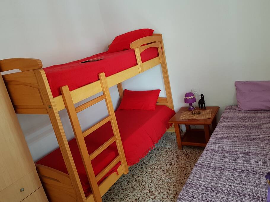 Habitacion 2, litera + cama