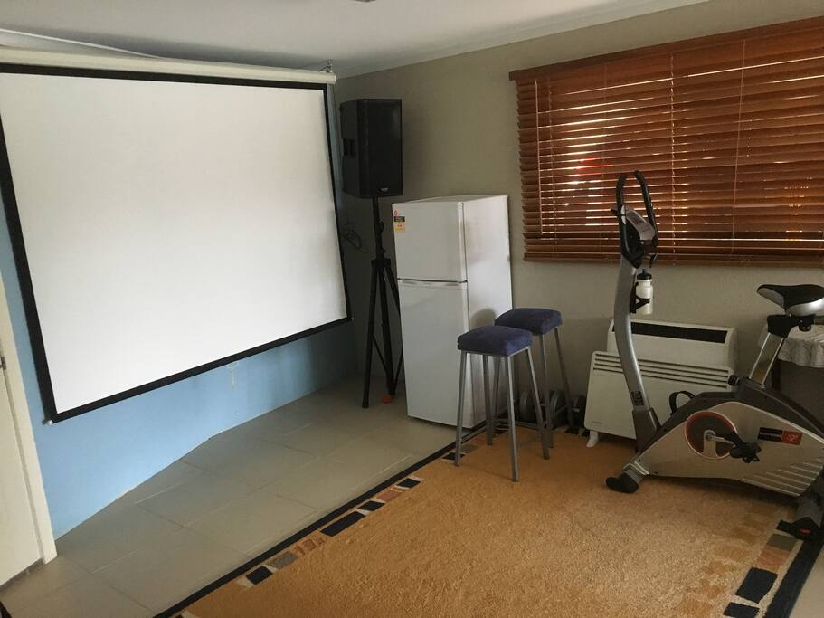 Large screen viewing