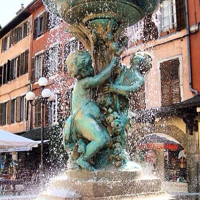 fontaine place st léger