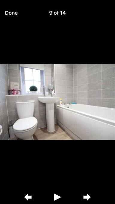 Guests bathroom and toilet