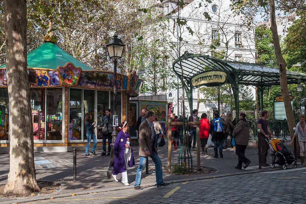 Métro Abbesses 2min à pied