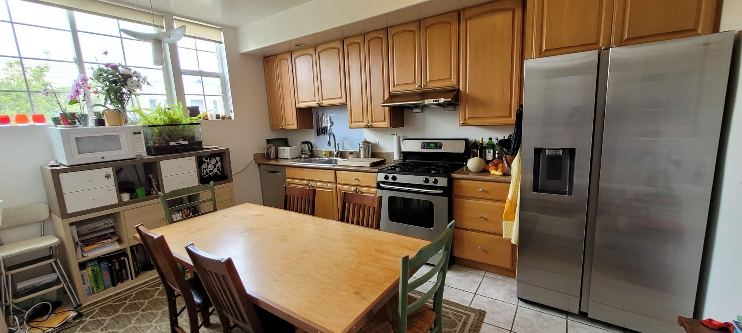 Home in San Francisco · ★4.9 · 3 bedrooms · 4 beds · 2 baths - Image 3