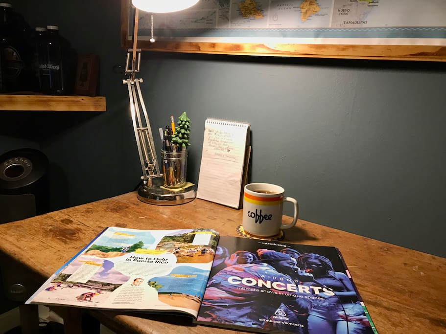 Your private sitting area; local St Augustine & Airbnb magazines to flip through