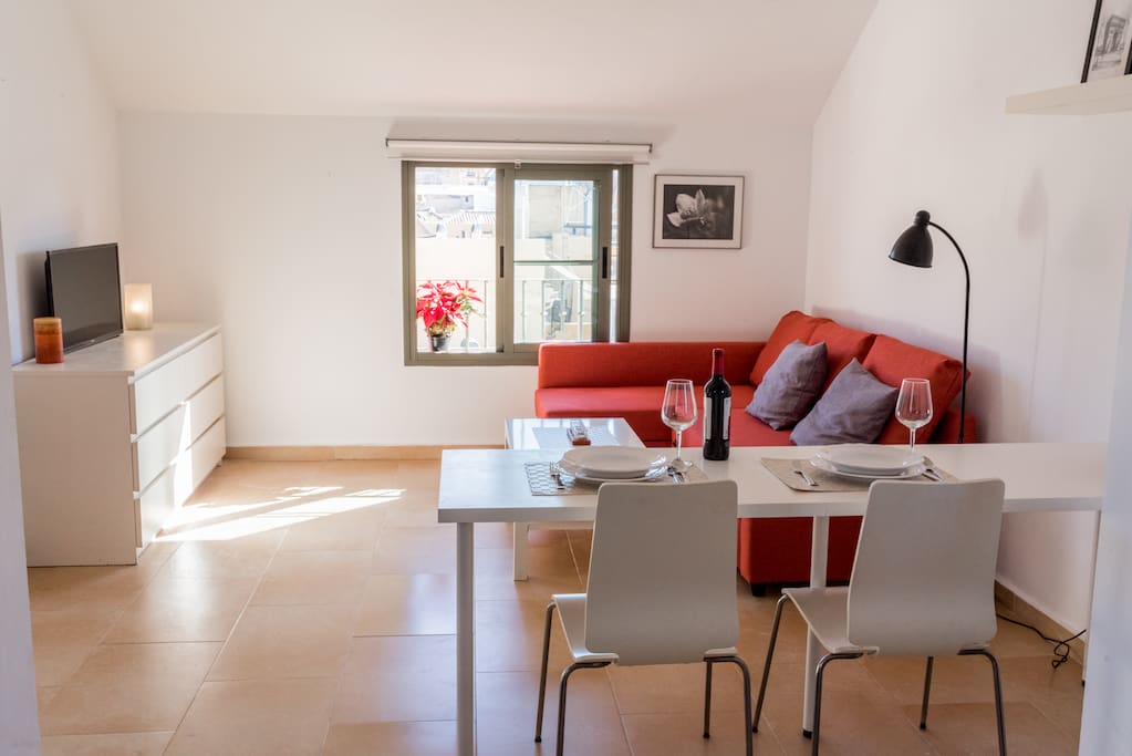 Precioso ático con salón amplio y luminoso