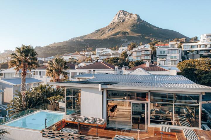 Penthouse 100m walk to the beach with pool & sauna gallery image 2