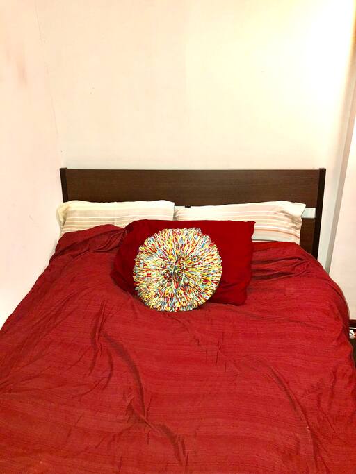 Comfy Full Sized Bed Sleeps 2 people