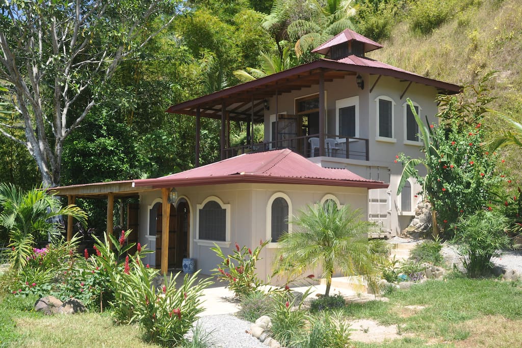 Outside view of Casa Bella