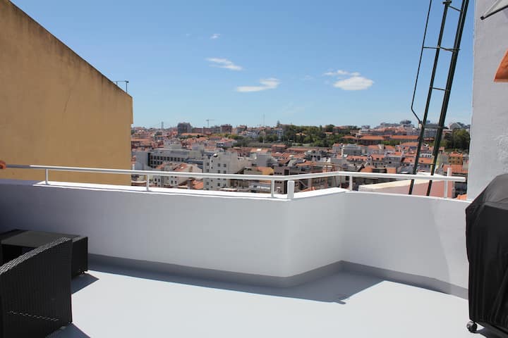 Duplex Avec Terrasse Privative - Vue Sur Lisbonne - Lisbon