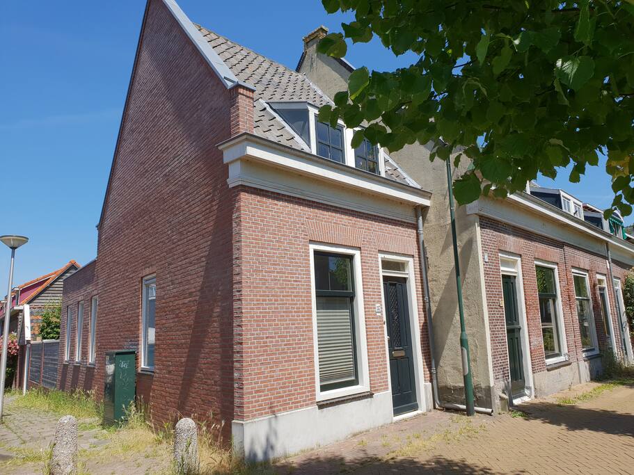 Zijgevel en voorgevel