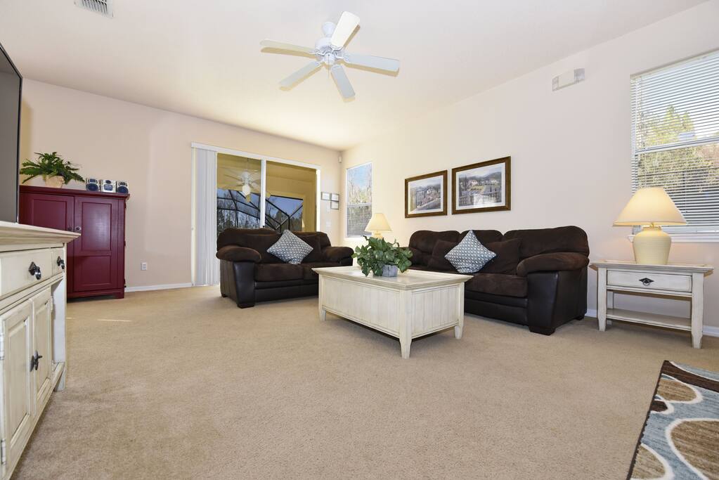 FullRoom
