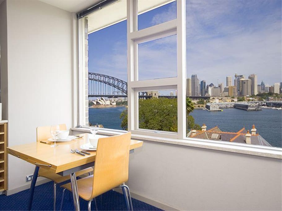 Eat or Work overlooking Sydney Harbour