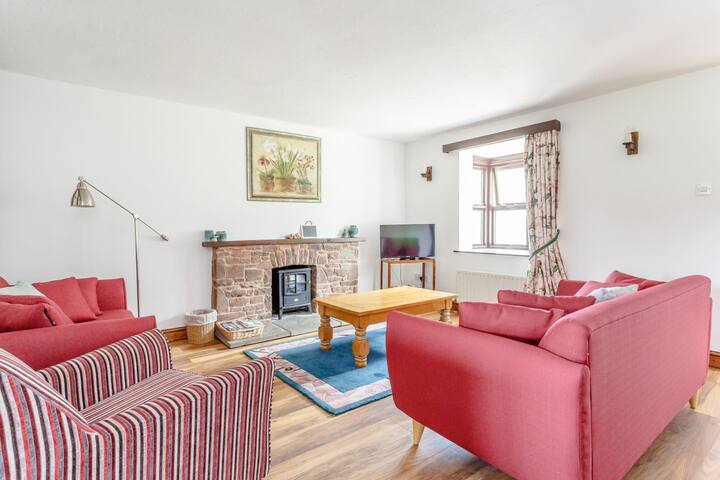 Treaslake Farm Holiday Cottages Otter Cottage Houses For