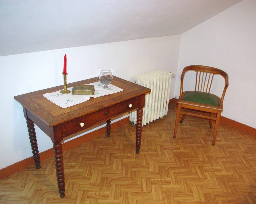 chambre avec fenêtre