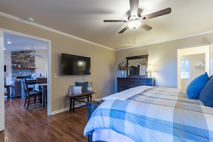 Dhoma kryesore e gjumit (King)