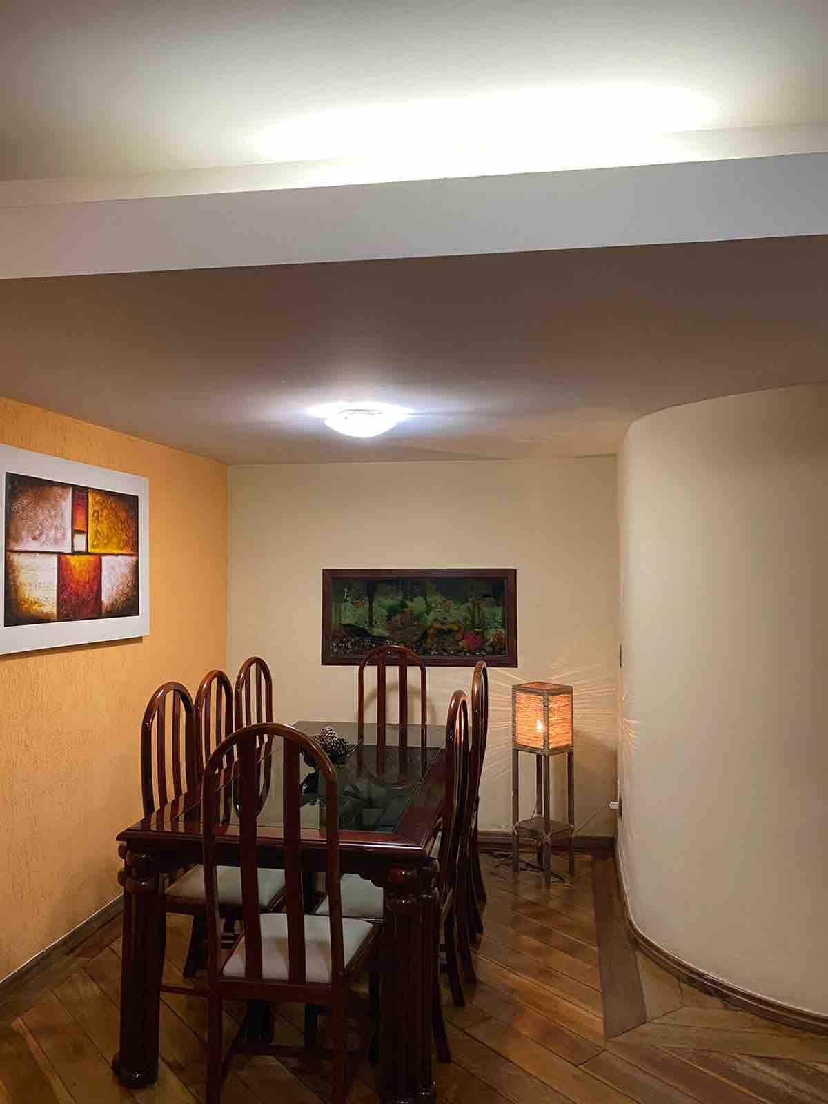 ห้องรับประทานอาหารโต๊ะ 8 ที่นั่งพิพิธภัณฑ์สัตว์น้ำ