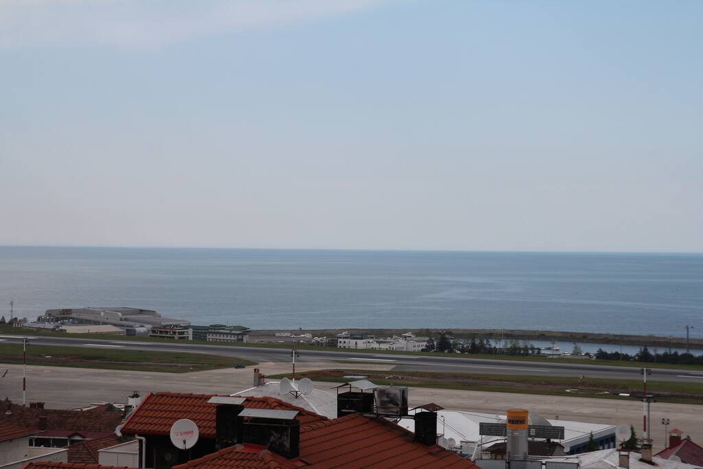 DENİZ MANZARALI DAİRE