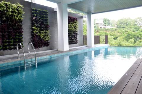 10 BR Villa Dago Pakar 9 + Private Swimming Pool