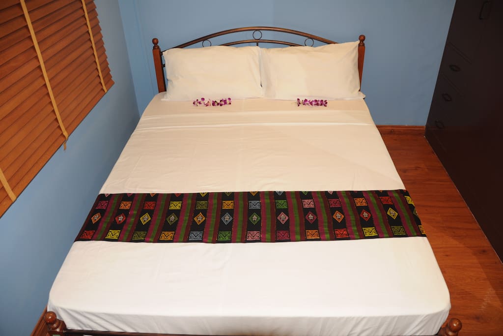 Sub Bed Room,
The bed id Single Bed X2 as of now