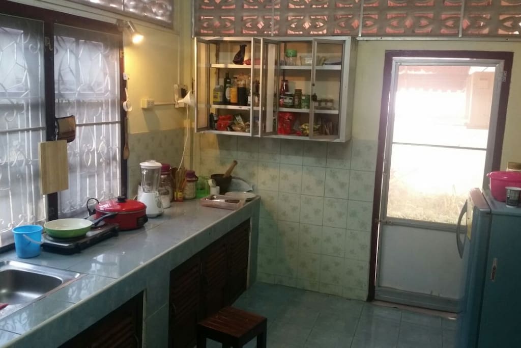 Kitchen (common)