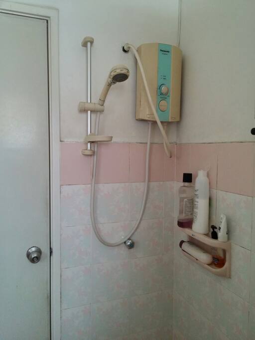 Toilet with water heater