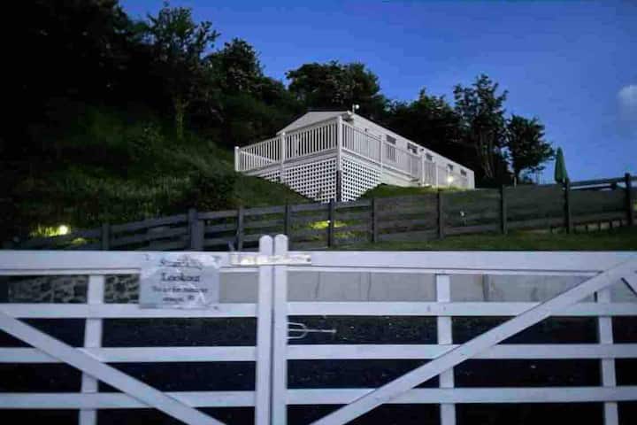 Home With Private Hot Tub - Straidkilly Lookout. - Northern Ireland