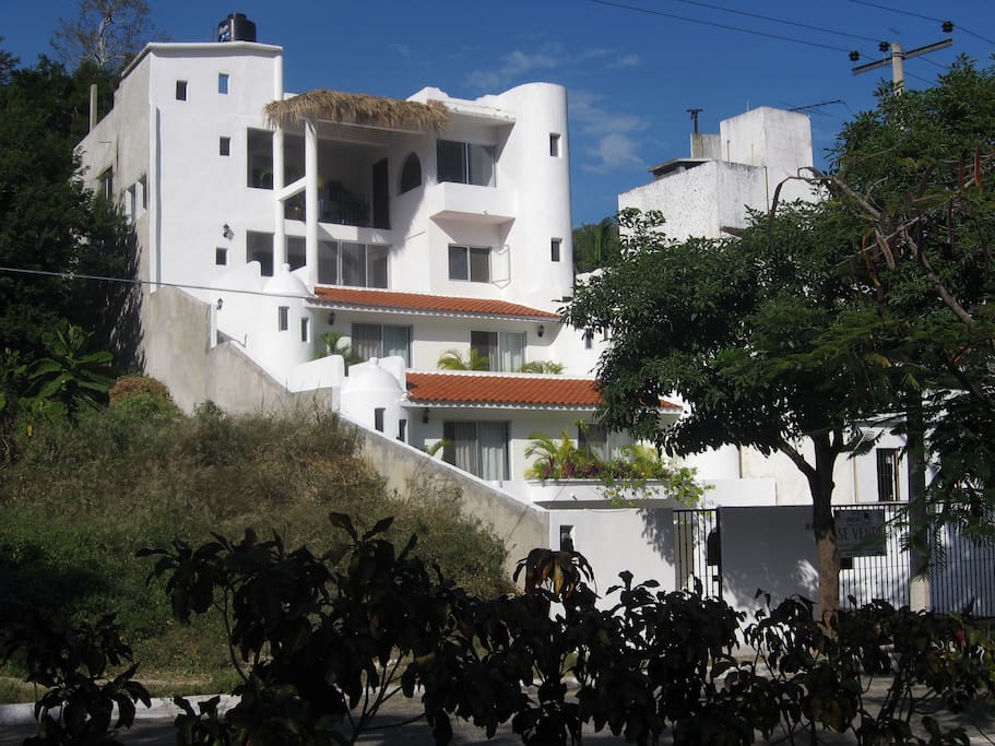 Beautiful La Vivienda vacation villa on top of the suites