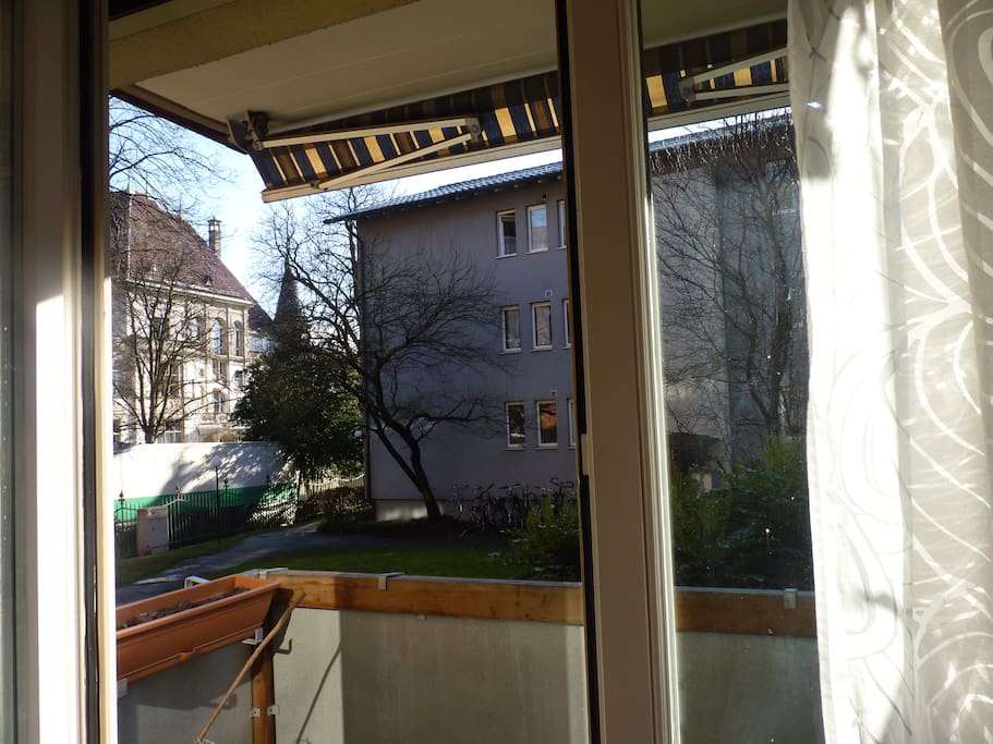 Very quiet, nice balcony