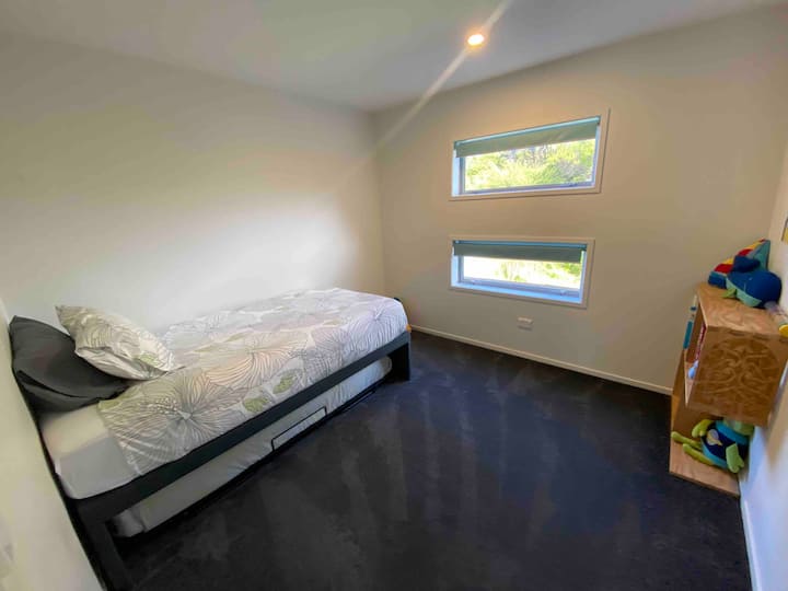 Cama individual tamaño king + cama nido individual