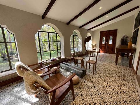 Spectacular House F13