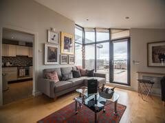 Exquisite+Galway+City+Penthouse%E2%80%93+Sleeps+7