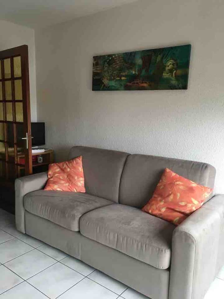 სუპერ კომფორტული გასაშლელი დივანი (140x200)