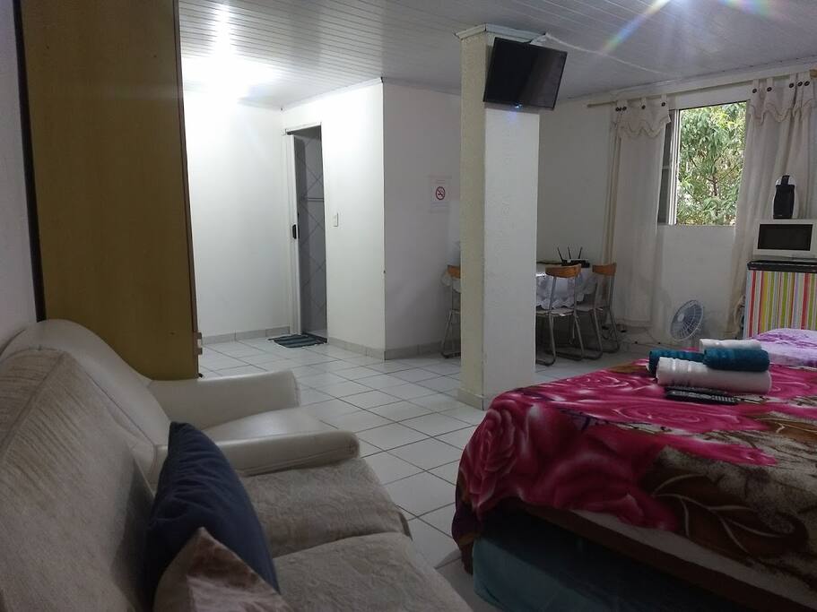TV a cabo com mais de 100 canais