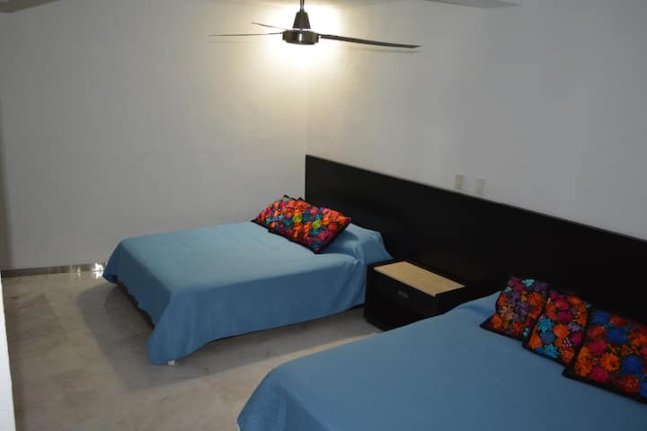 الغرفة الثانية