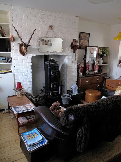 The stove is at the heart of my home. It warms everything. I invite you to enjoy it