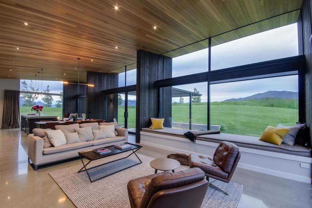 Lounge Area