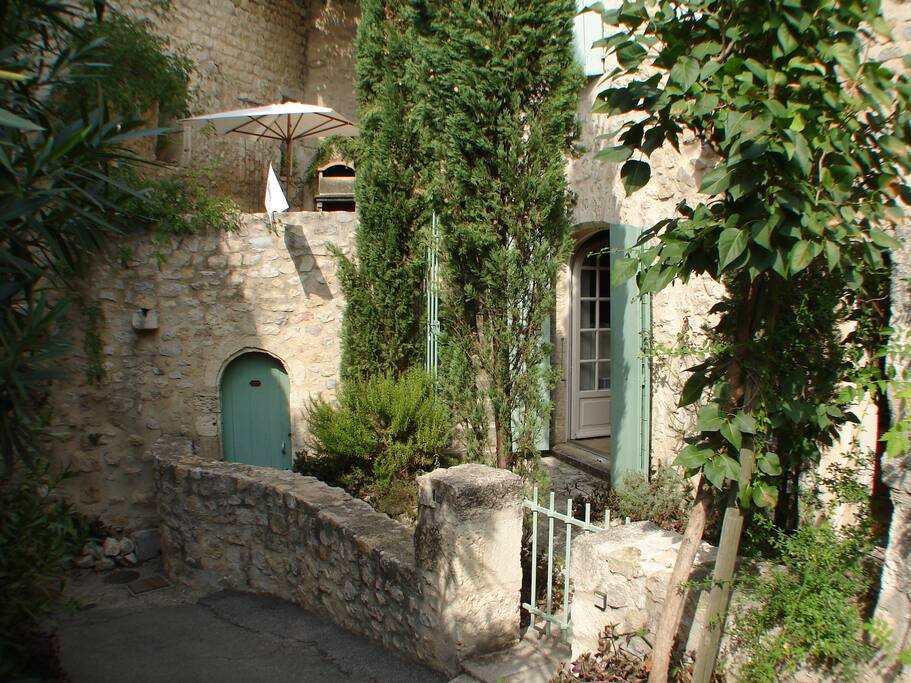 Front garden and terrace