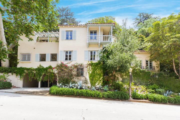 20’s Spanish in exclusive BH’s neighborhood