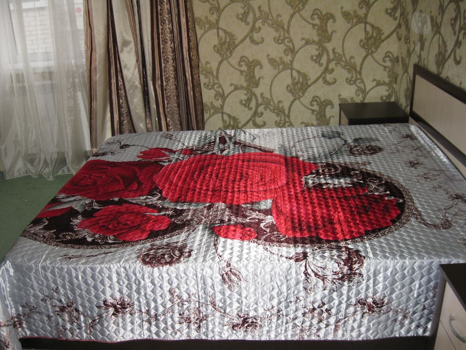спальня,кровать