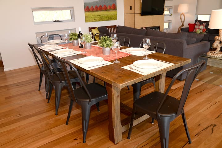 *Highview – luxurious romantic rural getaway gallery image 3