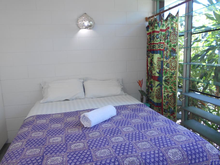 Luxurious comfort - sink into the oh so comfortable Sealy Posturepedic Pillowtop queen mattress!