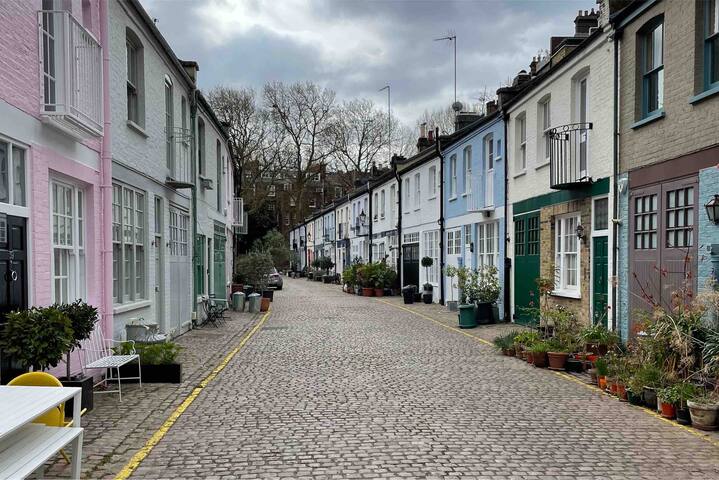 Beautiful mews house in South Kensington.