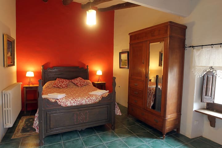 Ბინა El Rebost