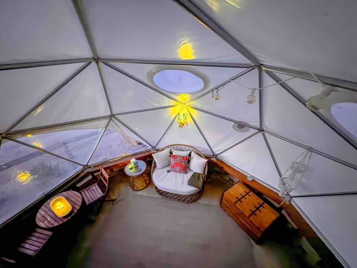 Dome Home Under The Queen Palms - Fallbrook, CA