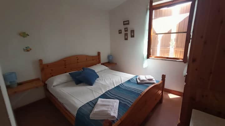 غرفة نوم في الطابق العلوي 