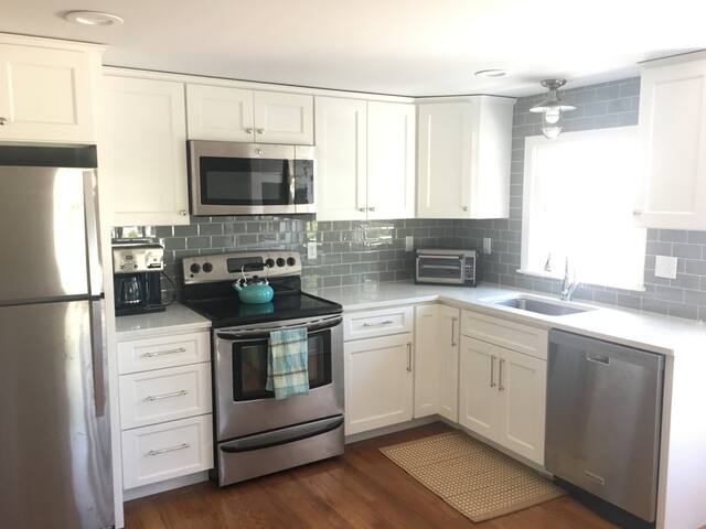 Book Sept & Oct Stays Now – Best time on island! gallery image 2