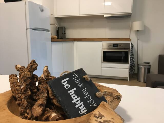 Exclusive house with airco: Wide view on Lake Iseo gallery image 4