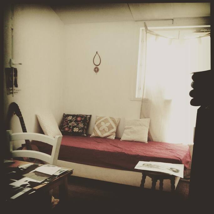 The bedroom I am renting.