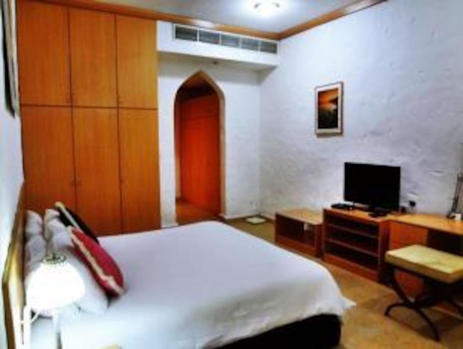 Room For Rent In Qurum Muscat Room For Rent In Qurum Muscat