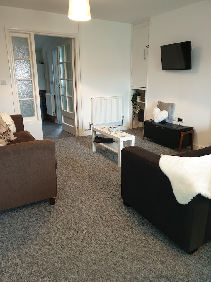 7, Gwendraeth Town - Trendy, Clean&comfortable - Llanelli