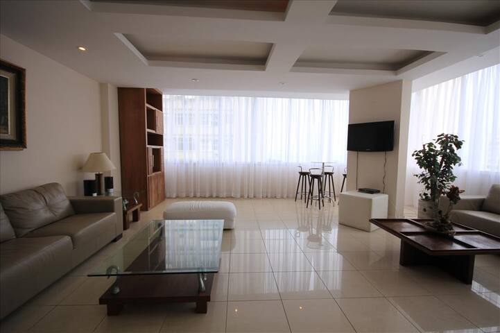 View sea Copa – 4 Ensuites High Level gallery image 3